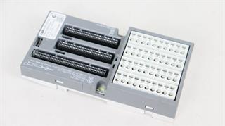 ik-industry/pd/abb-tu552-cs31-b6-1sap210400r0001-cs31-bus-terminal-unit-top-zustand-58842-2.jpg