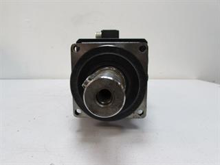 ik-industry/pd/baumueller-ds-71-k-250919-servomotor-43kw-3000min-1-getriebe-i-7-top-zustand-64280-3.jpg