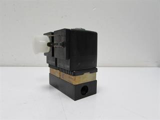 ik-industry/pd/buerkert-6013-a564-epdm-br-magnetventil-00464188-w24mm-24v-ovp-74005-4.jpg