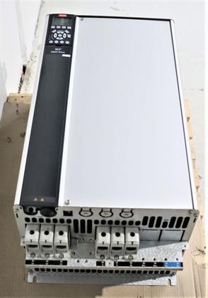 ik-industry/pd/danfoss-vlt-131h2378-fc-202p90kt4e20h1-400v-90kw-profibus-tested-und-top-zustand-60763-3.jpg