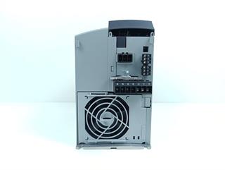 ik-industry/pd/danfoss-vlt-fc-302p7k5t5e20h1-pn-131h3893-sn-017722g151-tested-und-top-zustand-80179-5.jpg