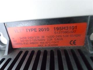 ik-industry/pd/danfoss-vlt-type-2010-195h3101-09kva-22a-230v-emc-filter-top-zustand-52211-3.jpg