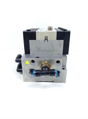 ik-industry/pd/festo-vsva-b-p53e-h-a1-1r5l-vsva-b-m52-ah-a1-1r5l-ventilinsel-top-zustand-62146-6.jpg