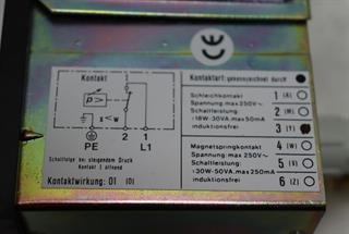 ik-industry/pd/jumo-4qr-96-01-3-kontaktmanometer-4040002779-unused-und-ovp-54972-6.jpg