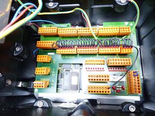 ik-industry/pd/krones-panel-controller-2-098-85-158-0-2-098-82-128-0v0-top-zustand-50513-5.jpg