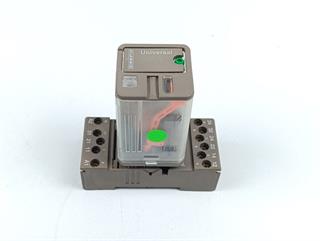 ik-industry/pd/kuhnke-uf3g-24vdc-1-4a-250vac-iec255-1-00-top-zustand-65482-2.jpg