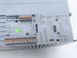 ik-industry/pd/nordac-sk-535e-152-340-a-partno-275921500-15kw-400v-top-zustand-52449-4.jpg