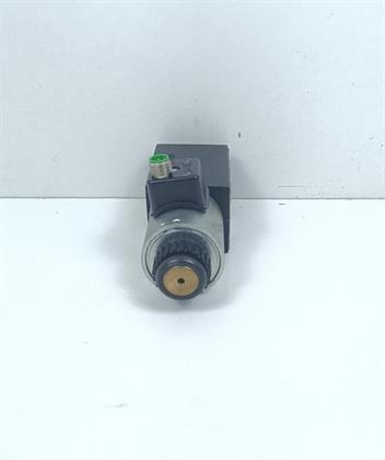 ik-industry/pd/parker-wegeventil-d1vw020bnjdl91-top-zustand-62223-2.jpg