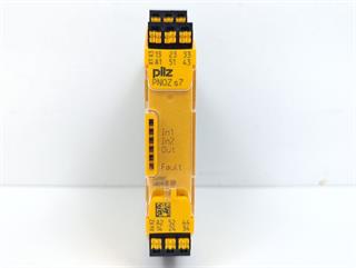 ik-industry/pd/pilz-pnoz-s7-c-24vdc-4no-1nc-identno-751107-version-10-tested-und-top-zustand-71033-3.jpg