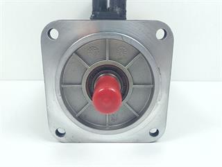 ik-industry/pd/rexrop-indramat-mhd071b-035-pg2-un-servomotor-nmax-4500-tested-neuwertig-62520-3.jpg