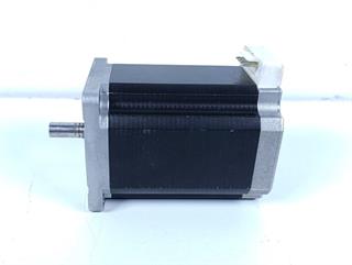 ik-industry/pd/sanyo-denki-stepping-motor-stepsyn-103h7823-1740-top-zustand-65308-2.jpg