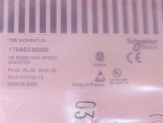 ik-industry/pd/schneider-electric-170aec92000-io-base-170fnt11001-top-zustand-80220-4.jpg