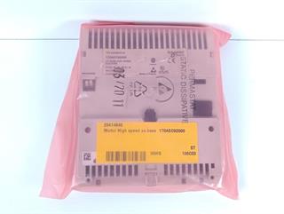 ik-industry/pd/schneider-electric-170aec92000-io-base-high-speed-counter-top-zustand-80219-2.jpg