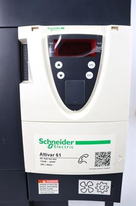 ik-industry/pd/schneider-electric-altivar-61-atv61hd15n4z-15kw-400v-top-zustand-53749-3.jpg