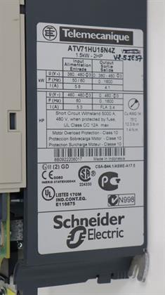 ik-industry/pd/schneider-electric-altivar-71-atv71hu15n4z-15kw-400v-tested-top-zustand-61654-3.jpg