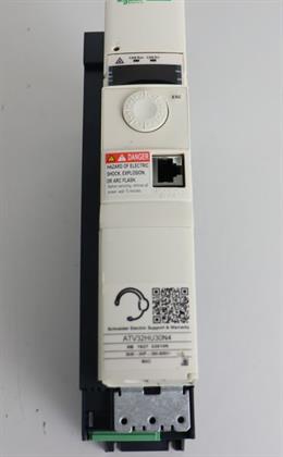 ik-industry/pd/schneider-electric-altivar-atv32hu30n4-3kw-400v-3hp-neuwertig-tested-ovp-60352-6.jpg