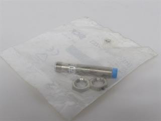 ik-industry/pd/sick-im12-04nps-zc1-6011983-induktiver-sensor-unused-ovp-57056-2.jpg