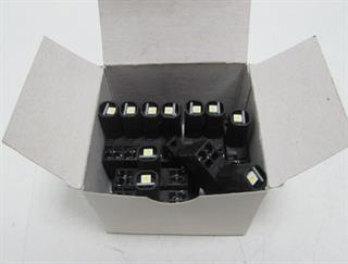 ik-industry/pd/siemens-10x-3sb3-423-1pe-3sb3423-1pe-lampenfassung-mit-led-weiss-unused-ovp-51154-2.jpg