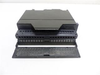 ik-industry/pd/siemens-300-6es7-322-1bh01-0aa0-sm322do-16xdc24v05a-e-st02-top-zustand-50774-2.jpg