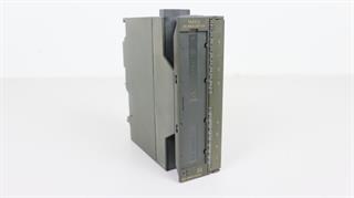 ik-industry/pd/siemens-s7-300-6es7-322-1bf01-0aa0-sm322-6es7322-1bf01-0aa0-est-03-top-zustand-59013-2.jpg