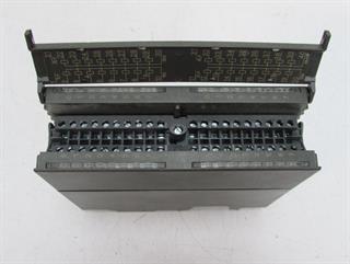 ik-industry/pd/siemens-s7-6es7-322-1bl00-0aa0-sm322-6es7322-1bl00-0aa0-estand-01-top-zustand-75463-2.jpg