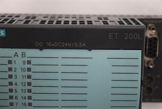 ik-industry/pd/siemens-simatic-s7-6es7-132-1bh00-0xb0-e-stand-04-do-16xdc24v05a-top-zustand-55043-3.jpg