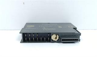 ik-industry/pd/siemens-simatic-s7-6es7-132-4hb01-0ab0-modul-2ro-no-dc120v5a-top-zustand-62165-4.jpg