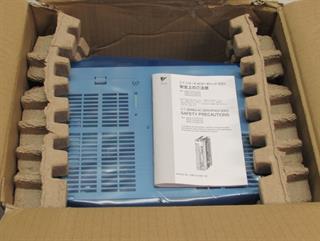 ik-industry/pd/yaskawa-servo-drive-servopack-sgdv-8r4d15a-2kw-84a-400v-unbenutzt-ovp-72280-2.jpg